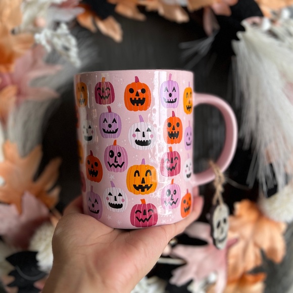 LAST ONE!✨NEW🎃Prima Design Jack o Lantern Pumpkins Pattern Pink Halloween Mug🩷 - Picture 3 of 7